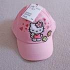 หมวกแก๊ป-HELLO-KITTY-กับดอกไม้แสนสวย