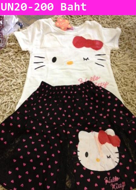 ชุดเสื้อกระโปรง Hello Kitty ขยิบตา สีขาว(ตำหนิ)