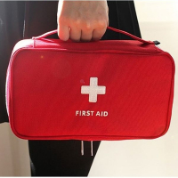 กระเป๋าใส่ยา-แบบถือ-First-Aid-กระเป๋าปฐมพยาบาลเบื้องต้น-พกพาง่าย-ใช้งานสะดวก:แดง