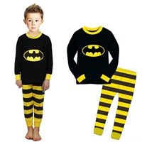 เสื้อและกางเกง-หนุ่มน้อยฮีโร่-Batman-Black-Yellow