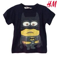 เสื้อยืดลาย-Minion-Batman-สไตล์-H_M-สีกรม