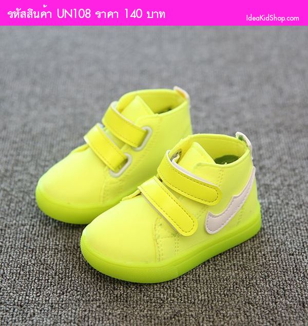 รองเท้าผ้าใบมีไฟวิ่ง NIKE NIKE สีเขียว(ตำหนิ)