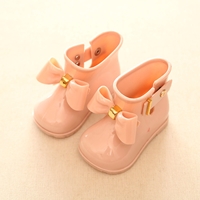 รองเท้าบูทยางสไตล์-Melissa-ติดโบว์-สีชมพูครีม