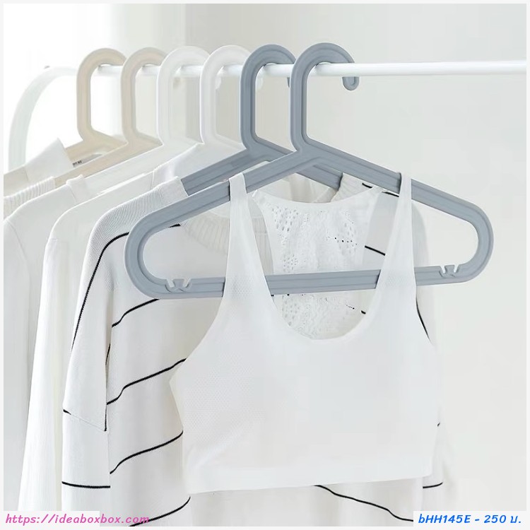 ไม้แขวนเสื้อแพค 12 ตัว สีน้ำตาลอ่อน