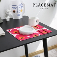 แผ่นรองจานบนโต๊ะอาหาร-ลาย-Marimekko-สีชมพู(เซต-4-ผืน)