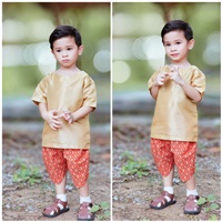 ชุดไทยเด็กเสื้อพื้นไหมญี่ปุ่น_โจงผ้าลายไทย:ทอง