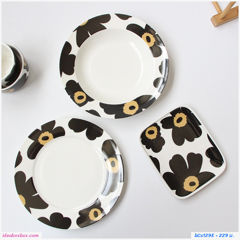จานเซรามิก จานเหลี่ยม 6 นิ้ว Marimekko สีส้ม