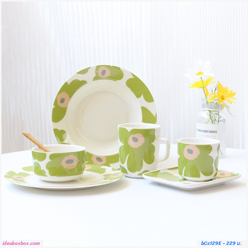 จานเซรามิก จานเหลี่ยม 6 นิ้ว Marimekko สีส้ม