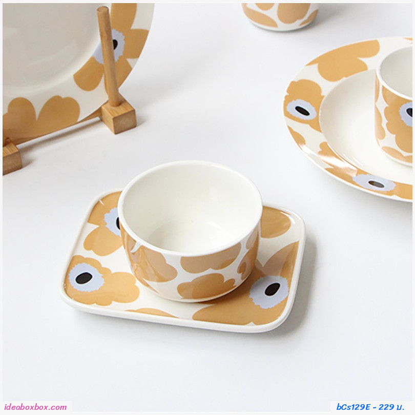 จานเซรามิก จานเหลี่ยม 6 นิ้ว Marimekko สีส้ม