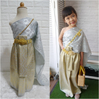 ชุดไทย-ผ้าถุงการะเกด-สไบกากเพชรสับปะรด:เทา
